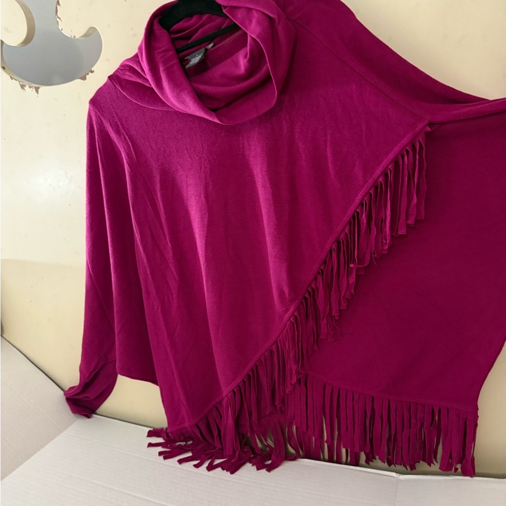 Chelsea & Theodore asymmetrical cowl neck poncho Large Nwt (not attached)